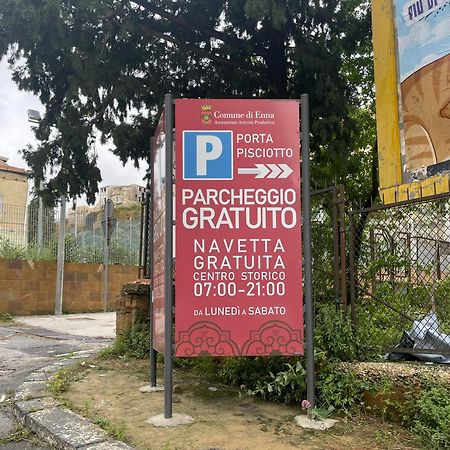 La Casa Sulla Piazza Leilighet Enna Eksteriør bilde