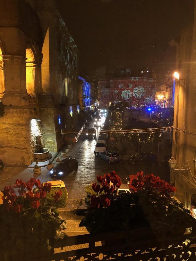 La Casa Sulla Piazza Leilighet Enna Eksteriør bilde